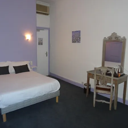 De France Centre ホテル 2*