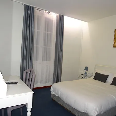 ホテル De France Centre 2*