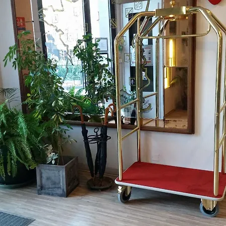 ホテル De France Centre